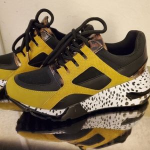 Steve Madden zebra shoes